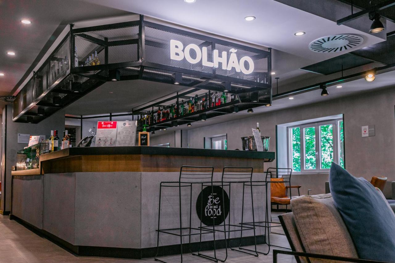 Ibis Porto Centro Mercado Bolhao Bagian luar foto