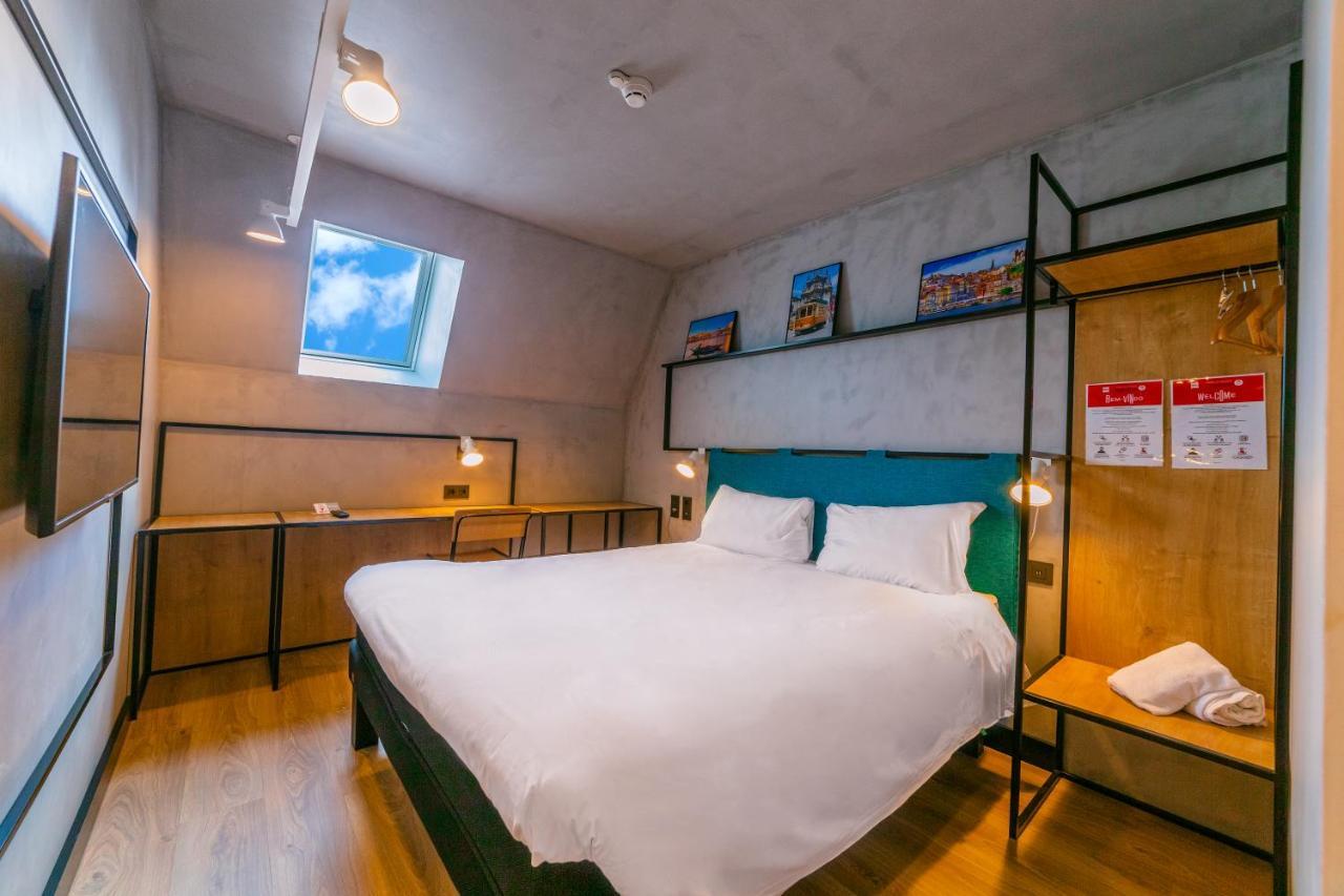 Ibis Porto Centro Mercado Bolhao Bagian luar foto